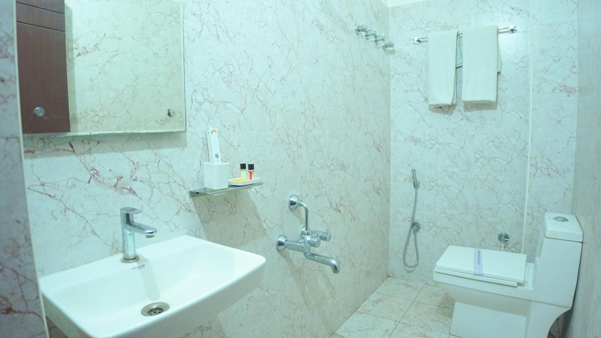 Hotel Mount View Comforts Tirupati Exterior foto